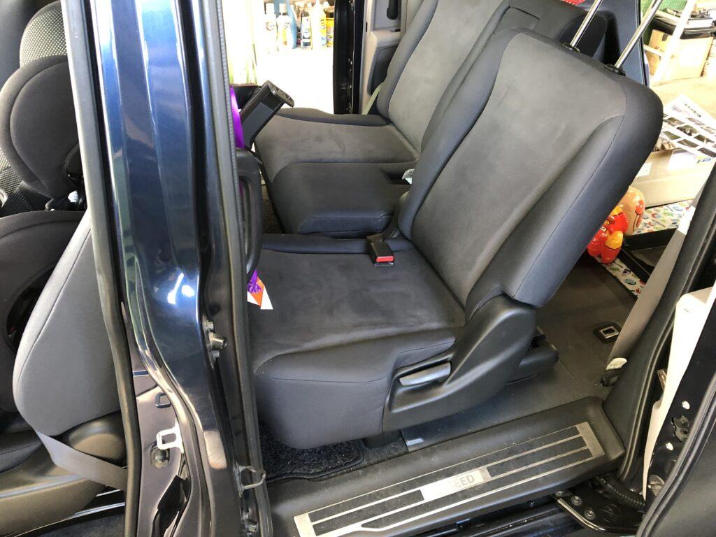 ホンダ フリード GB3 延長シートレール交換 | 車と保険はジャスト  